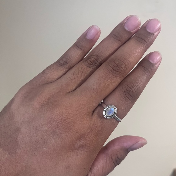 S925 Sterling Silver Dainty Oval Moonstone Ring - Picture 3 of 3